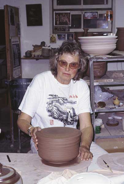 האמנית ג׳ין מאיר בשנות ה־70